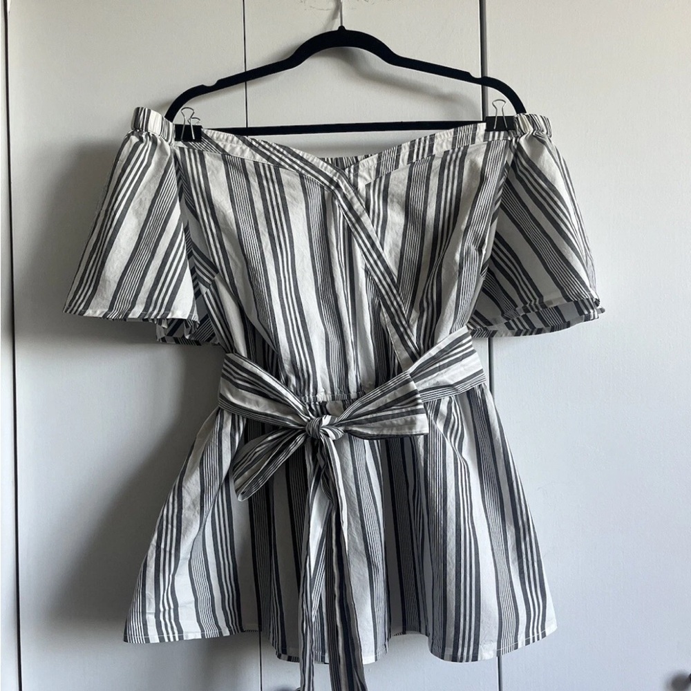 Lane Bryant Size 18 Blouse Gray White Striped Off the Shoulder Tie at Waist